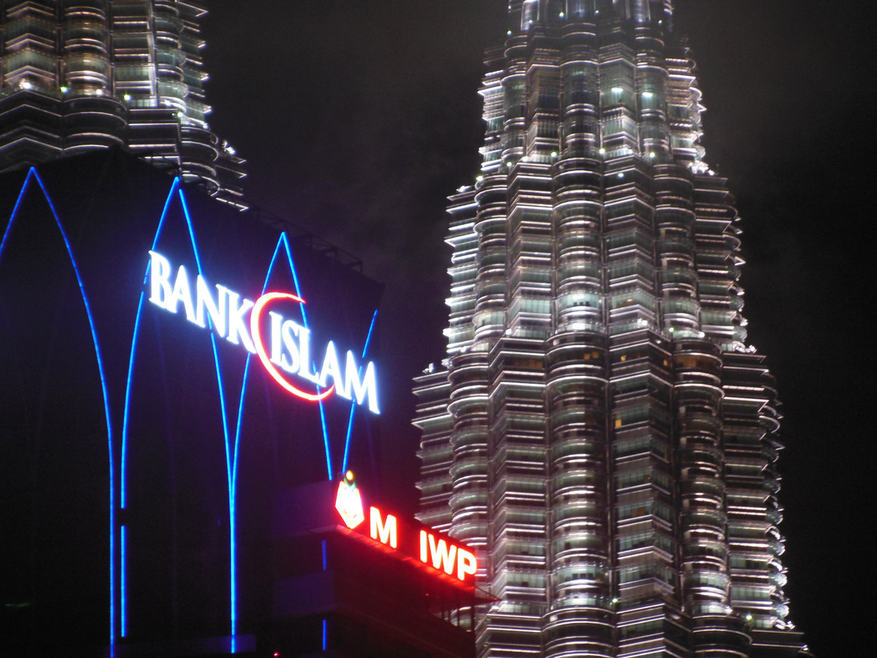 2013-11-03 Kuala Lumpur (Beim Tempel) 